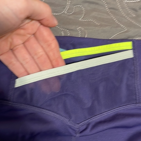 EUC Fabletics L motion365 leggings. Purple with colored pocket stripes on back - Picture 3 of 3